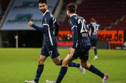 lol转区-汉诺威客场战平拜仁慕尼黑，表现抢眼