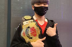 lol全球总决赛-BRO血洗T1，Xiaohu关键团战开团秒人峡谷大战八强赛，留下经典瞬间的简单介绍