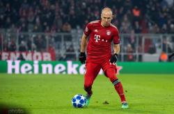 lol合区-拜仁爆冷秘鲁，罗本高光表现的简单介绍