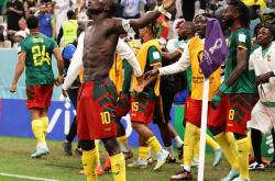 lol战绩查询-关于世界杯选手刷新世界纪录，震撼全场的信息