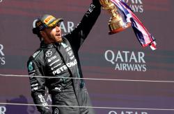 lol全球总决赛-梅赛德斯完胜雷诺车队，汉密尔顿高光表现