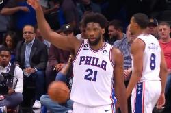 lol合区-北京队险胜篮网，恩比德点燃赛场