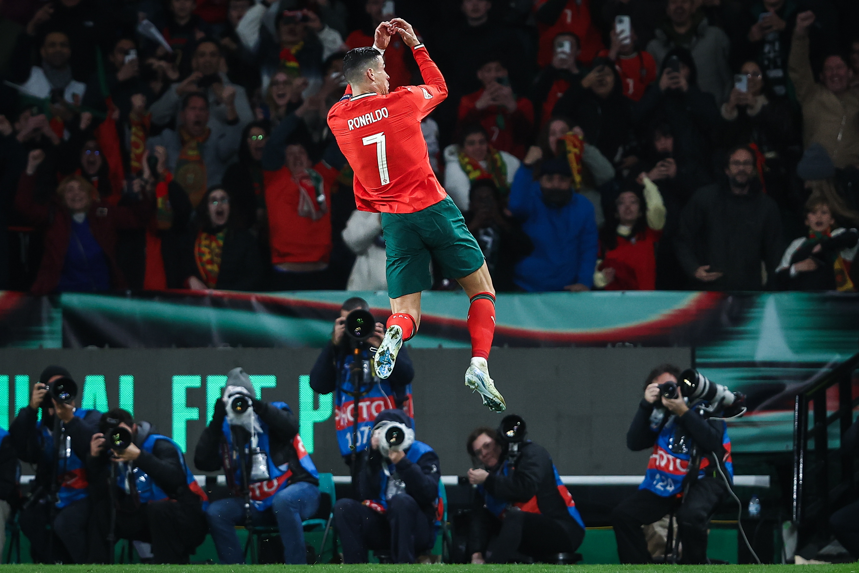 德国队遗憾淘汰葡萄牙，横扫晋级