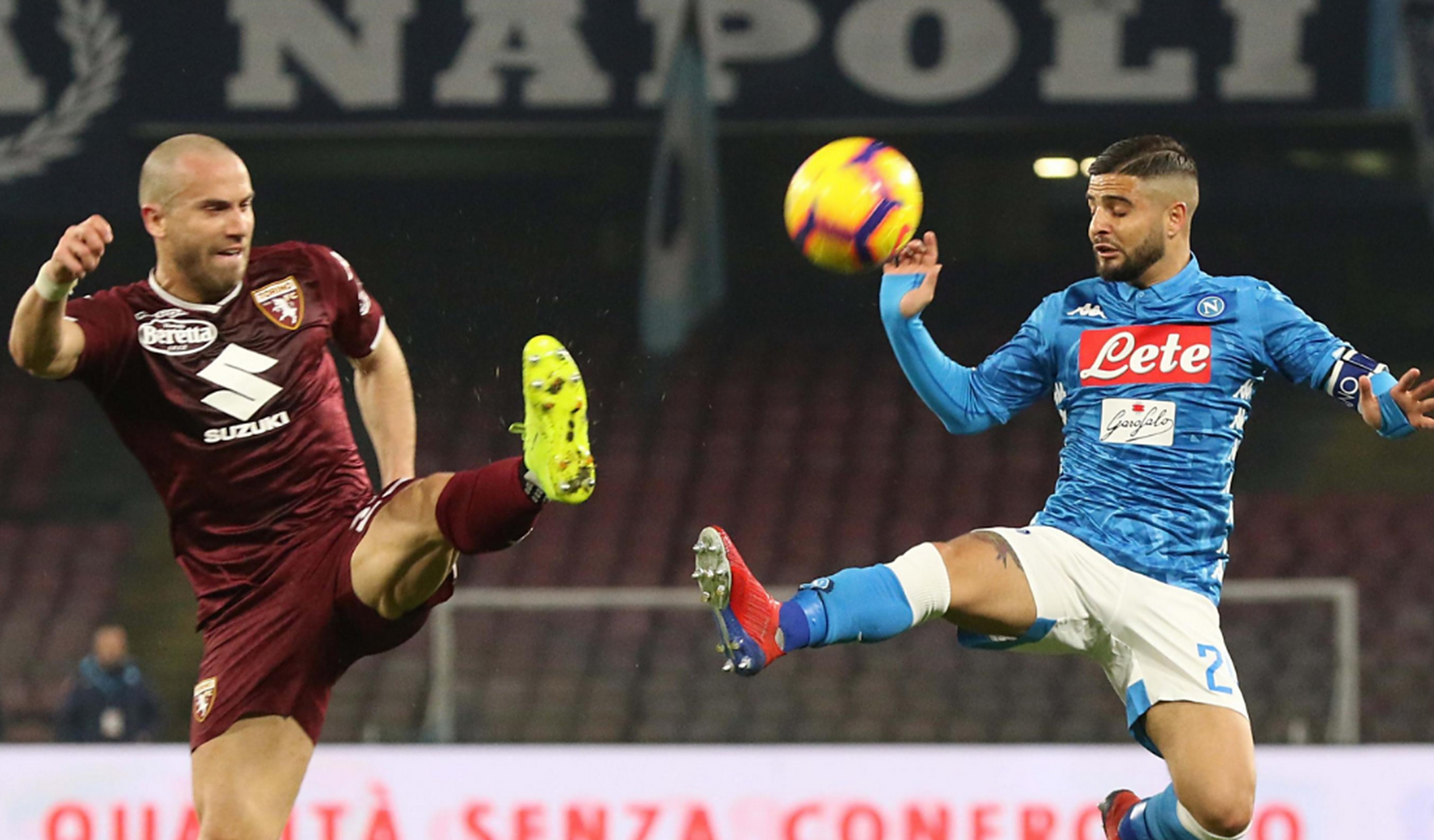 关于那不勒斯主场击败都灵，积分榜紧追领头羊的信息